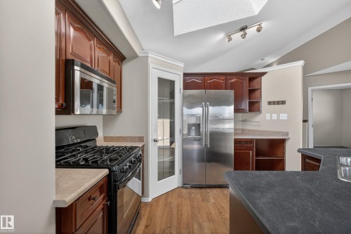 3779 18 Street Nw, Edmonton, AB - Indoor Photo Showing Kitchen