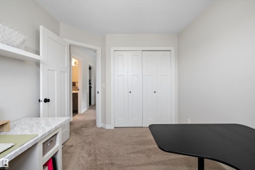 6716 Cardinal Road Sw, Edmonton, AB - Indoor