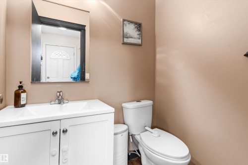 18045 96 Avenue Nw, Edmonton, AB - Indoor Photo Showing Bathroom