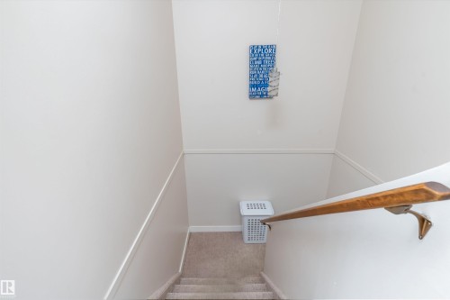18045 96 Avenue Nw, Edmonton, AB - Indoor Photo Showing Other Room