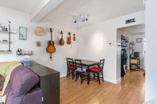 18045 96 Avenue Nw, Edmonton, AB - Indoor