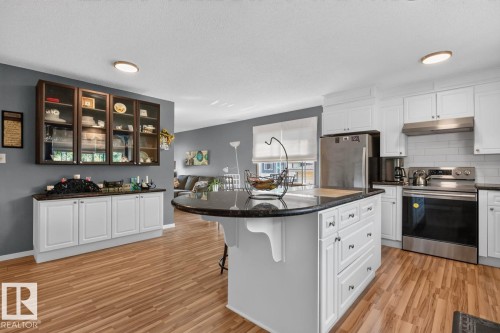 2408 80 Street Nw, Edmonton, AB - Indoor Photo Showing Kitchen With Upgraded Kitchen