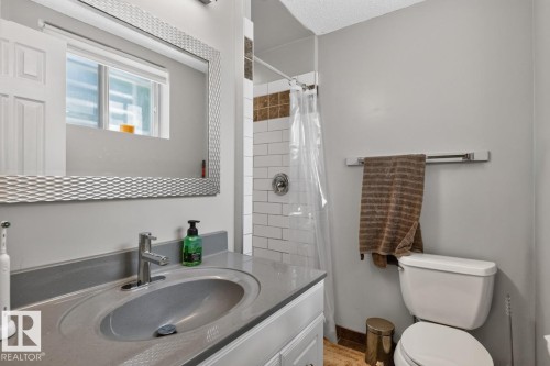 2408 80 Street Nw, Edmonton, AB - Indoor Photo Showing Bathroom