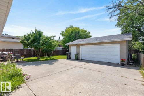 2408 80 Street Nw, Edmonton, AB - Outdoor