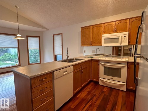 643 JENNER COVE Cove Northwest , Edmonton, AB T6L 6S1 3