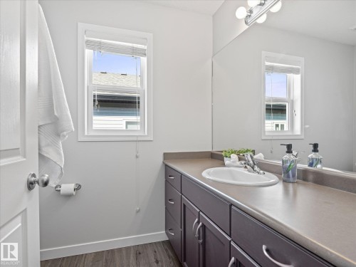 25 Wilkinson Place, Leduc, AB - Indoor Photo Showing Bathroom