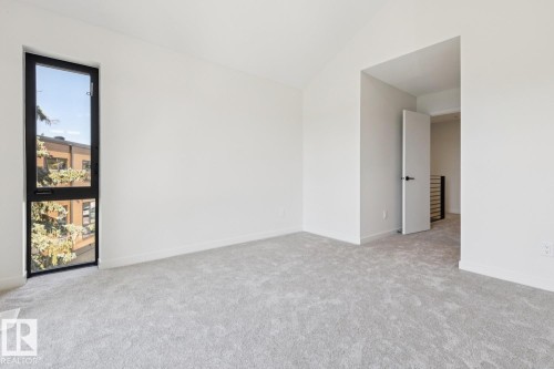 10329 Wadhurst Road Nw, Edmonton, AB - Indoor Photo Showing Other Room