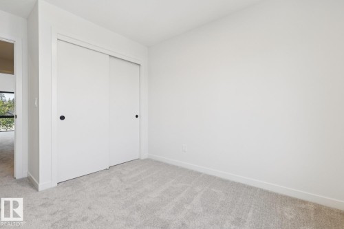 10329 Wadhurst Road Nw, Edmonton, AB - Indoor Photo Showing Other Room