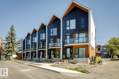 10329 Wadhurst Road Nw, Edmonton, AB - Outdoor With Balcony With Facade