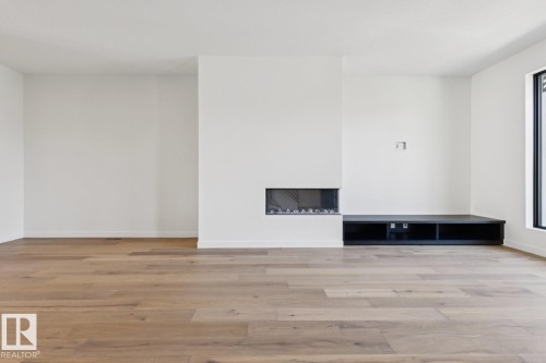 10329 Wadhurst Road Nw, Edmonton, AB - Indoor Photo Showing Other Room