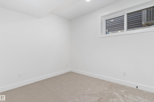 14512 86 Avenue Nw, Edmonton, AB - Indoor Photo Showing Other Room