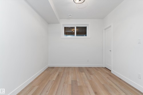 14512 86 Avenue Nw, Edmonton, AB - Indoor Photo Showing Other Room