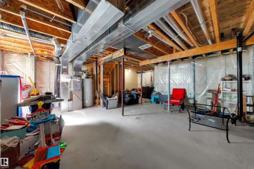 #3 450 Hyndman Cr Nw, Edmonton, AB - Indoor Photo Showing Basement