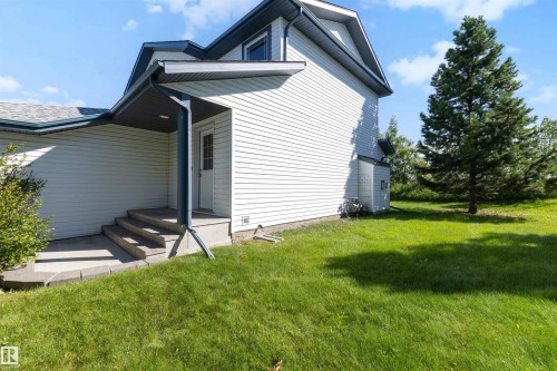 #3 450 Hyndman Cr Nw, Edmonton, AB - Outdoor