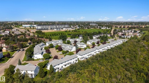 #3 450 Hyndman Cr Nw, Edmonton, AB - Outdoor With View