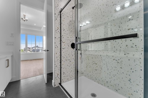 512 Robinson Boulevard, Leduc, AB - Indoor Photo Showing Bathroom