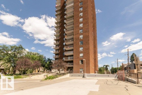 Plenty of visitor parking! - #804 11027 87 Av Nw, Edmonton, AB - Outdoor With Balcony