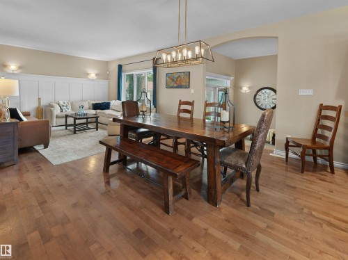 202 Saskatchewan Drive Nw, Edmonton, AB - Indoor