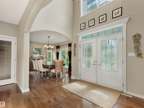 202 Saskatchewan Drive Nw, Edmonton, AB - Indoor