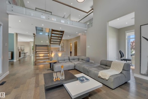 5047 Mcluhan Road Nw, Edmonton, AB - Indoor