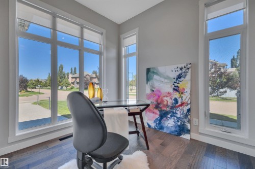 5047 Mcluhan Road Nw, Edmonton, AB - Indoor
