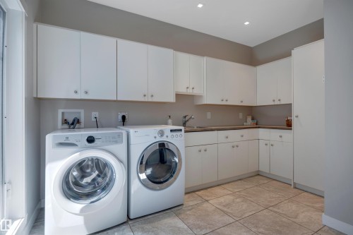 5047 Mcluhan Road Nw, Edmonton, AB - Indoor Photo Showing Laundry Room