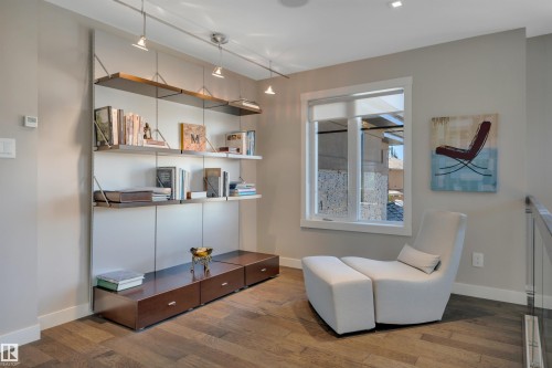 5047 Mcluhan Road Nw, Edmonton, AB - Indoor