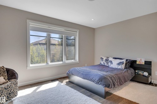 5047 Mcluhan Road Nw, Edmonton, AB - Indoor Photo Showing Bedroom