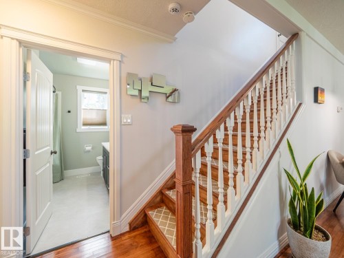 10511 68 Avenue Nw, Edmonton, AB - Indoor Photo Showing Other Room