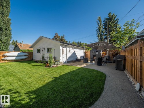 10511 68 Avenue Nw, Edmonton, AB - Outdoor