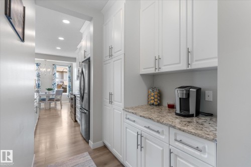 54 Astoria Place, Devon, AB - Indoor Photo Showing Kitchen
