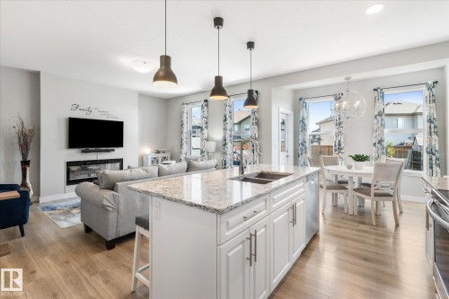 54 Astoria Place, Devon, AB - Indoor Photo Showing Kitchen With Double Sink With Upgraded Kitchen