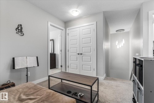 54 Astoria Place, Devon, AB - Indoor
