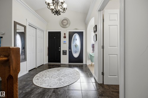 15552 49 Street Nw, Edmonton, AB - Indoor