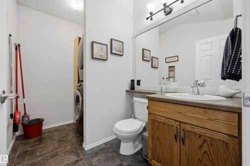 15552 49 Street Nw, Edmonton, AB - Indoor