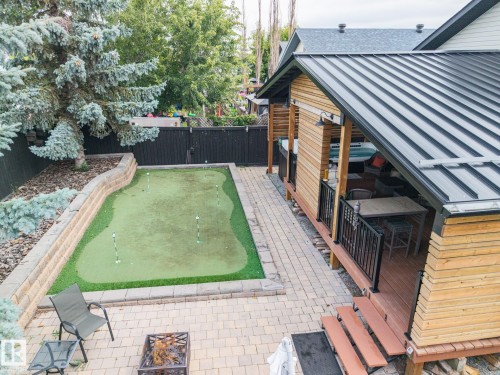 15552 49 Street Nw, Edmonton, AB - Indoor