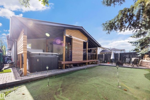 15552 49 Street Nw, Edmonton, AB - Outdoor