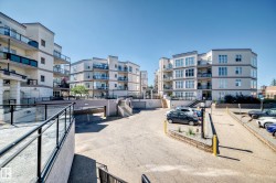 #349 4827 104A ST NW  Edmonton, AB T6G 0R5