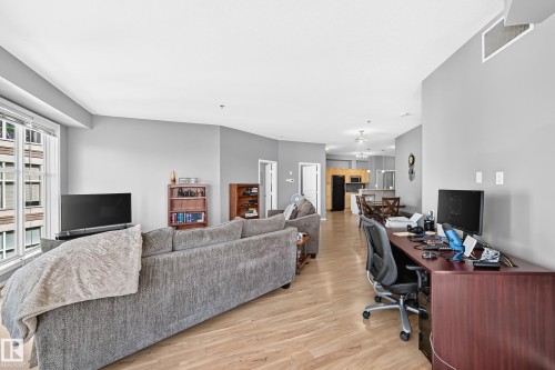 #349 4827 104A St Nw, Edmonton, AB - Indoor