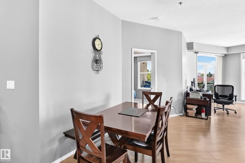 #349 4827 104A St Nw, Edmonton, AB - Indoor Photo Showing Dining Room
