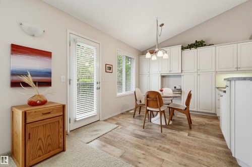 #15 600 Regency Dr, Sherwood Park, AB - Indoor Photo Showing Dining Room