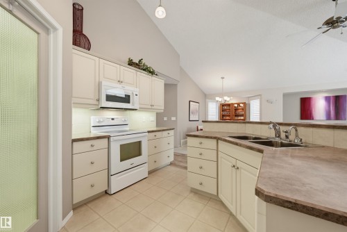 #15 600 Regency Dr, Sherwood Park, AB - Indoor Photo Showing Kitchen With Double Sink