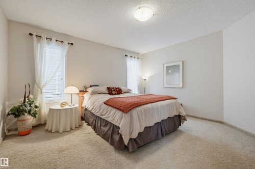 #15 600 Regency Dr, Sherwood Park, AB - Indoor Photo Showing Bedroom