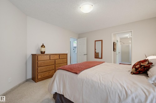 #15 600 Regency Dr, Sherwood Park, AB - Indoor Photo Showing Bedroom