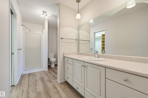 #15 600 Regency Dr, Sherwood Park, AB - Indoor Photo Showing Bathroom