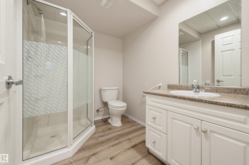 #15 600 Regency Dr, Sherwood Park, AB - Indoor Photo Showing Bathroom
