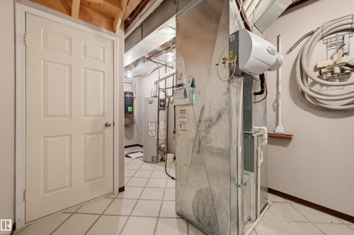 #15 600 Regency Dr, Sherwood Park, AB - Indoor