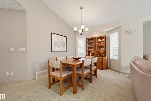 #15 600 Regency Dr, Sherwood Park, AB - Indoor Photo Showing Dining Room