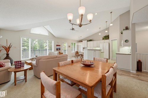#15 600 Regency Dr, Sherwood Park, AB - Indoor Photo Showing Dining Room