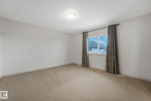 1548 36 Avenue Nw, Edmonton, AB - Indoor Photo Showing Other Room